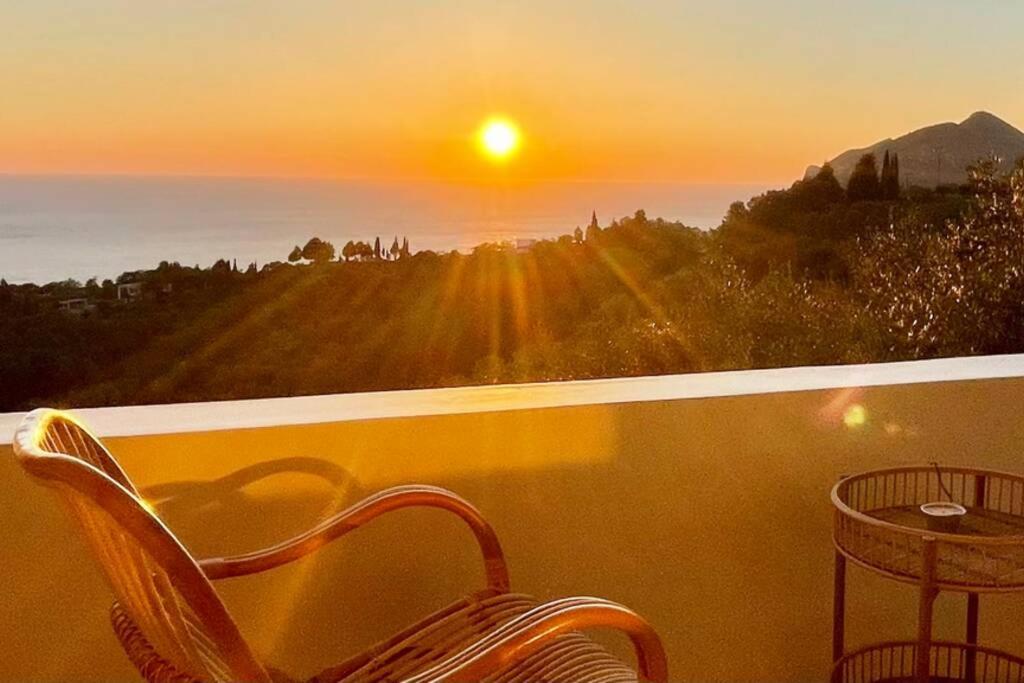 Anaera Villa Pélekasz Kültér fotó